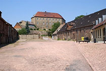 Blick von Unterburg zur Mittelburg